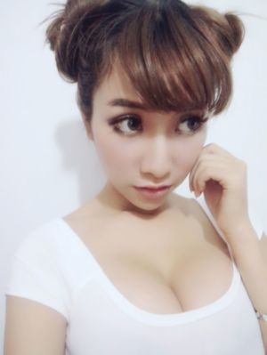 蜜臀在线AV国产在线播放_剧情片HD在线观看