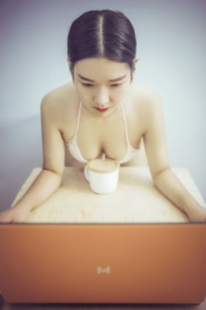 亚洲午夜精品一级在线播放_蓝光动漫免费观看