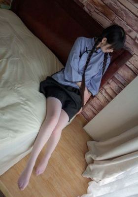 国产卡1卡2卡三卡_4KBD在线观看