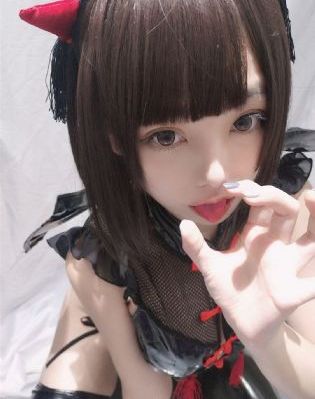 劳拉电影完整版免费观看_90集免费观看