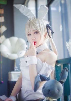 美女的白嫩大乳奶视频_720在线观看电视
